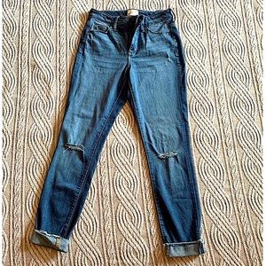 Distressed Cropped Cuffed Skinny Jeans Size 2/26